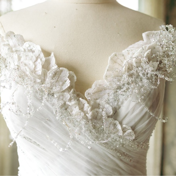 Couture Pistisgh Custom Wedding Dress – Ghana Design (Size 14) - Picture 3 of 4